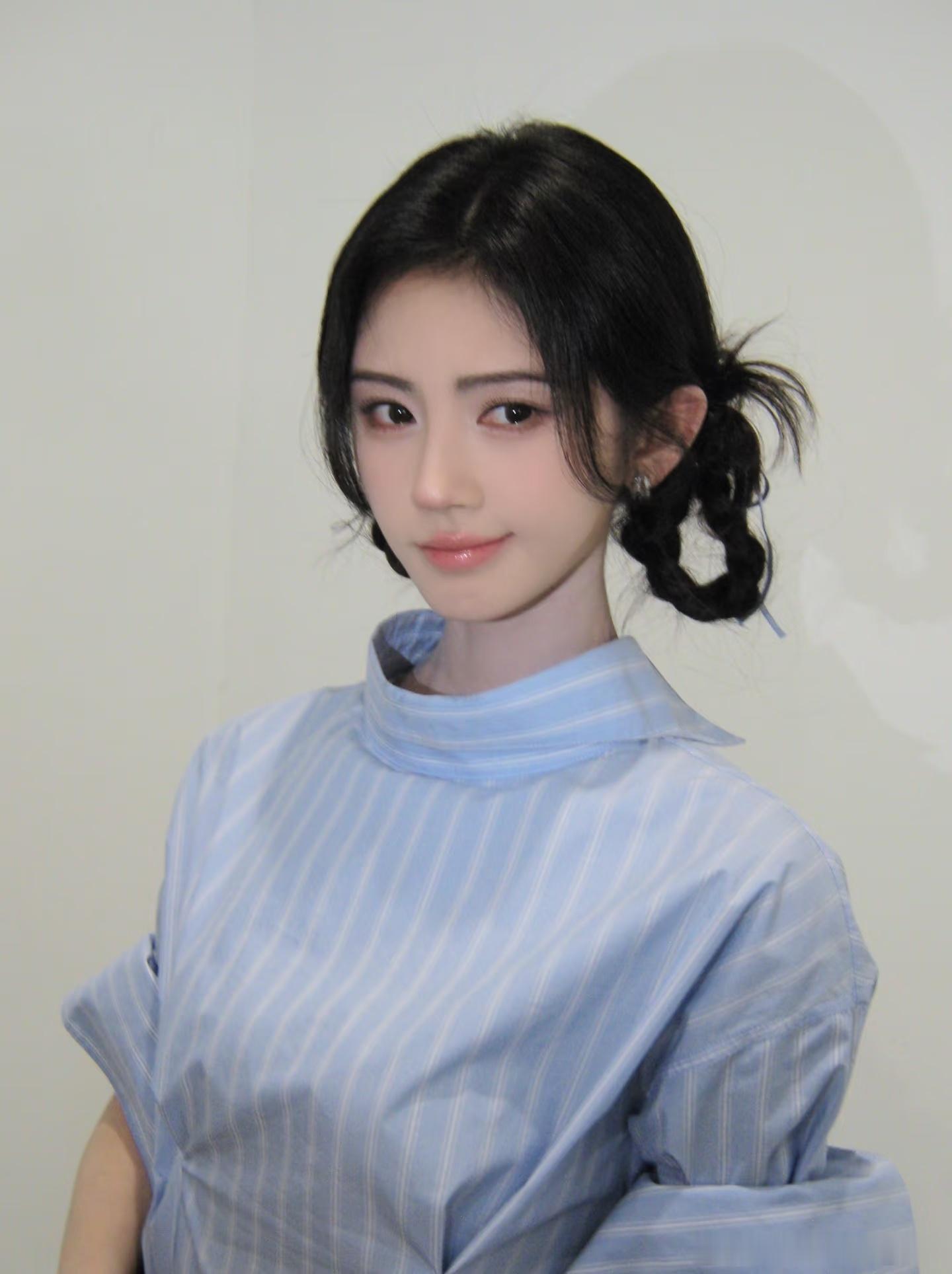 🍊鞠婧祎国师造型气场 🍊鞠婧祎凸凸棉品牌全球代言人 我的心抵給妳。