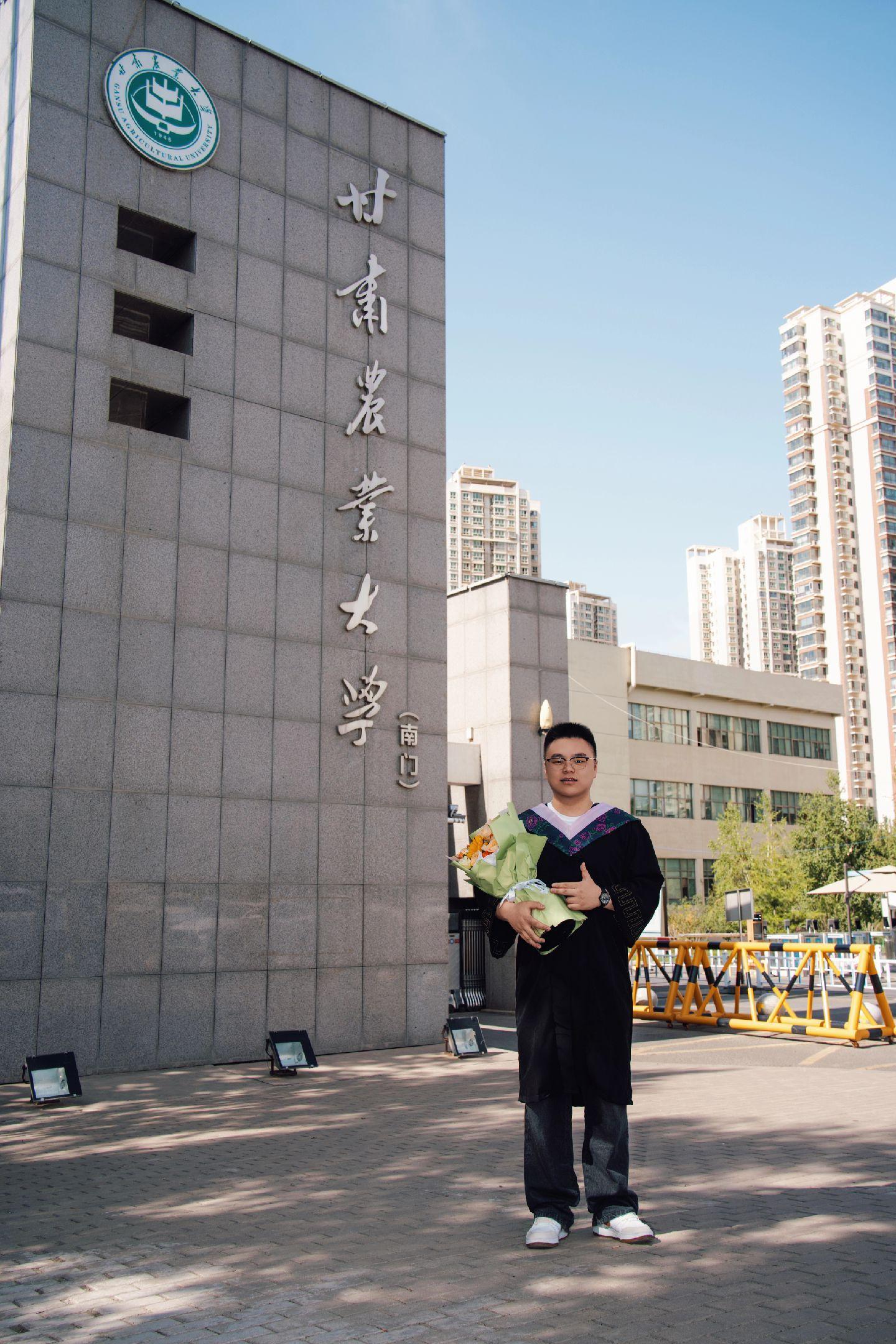 敬我们的初相识...