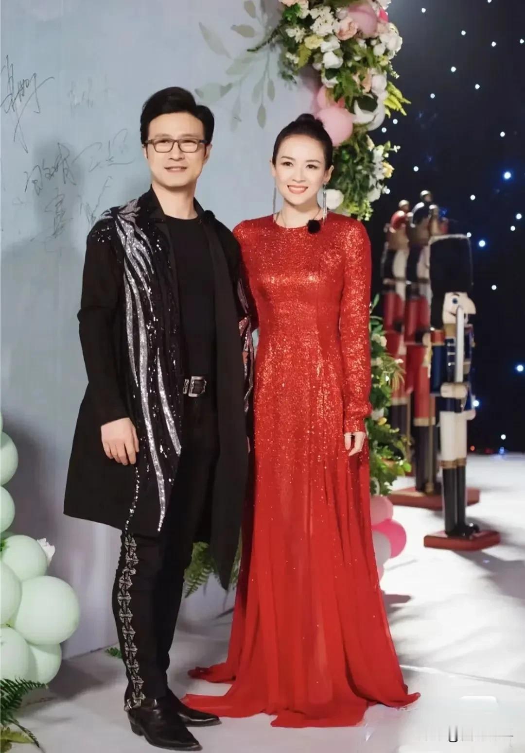 汪峰官宣恋情，章子怡恢复单身努力搞事业！
章子怡这婚离得，人品爆棚吸粉无数！
章