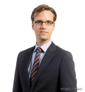 本以为安世半导体事件已经让中国跟荷兰的关系降到了冰点，没想到荷兰还嫌不够，直接对