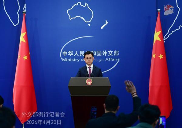 一名伊朗高级指挥官称伊朗不会放弃对霍尔木兹海峡的控制权。中方对此怎么看？尤其是对