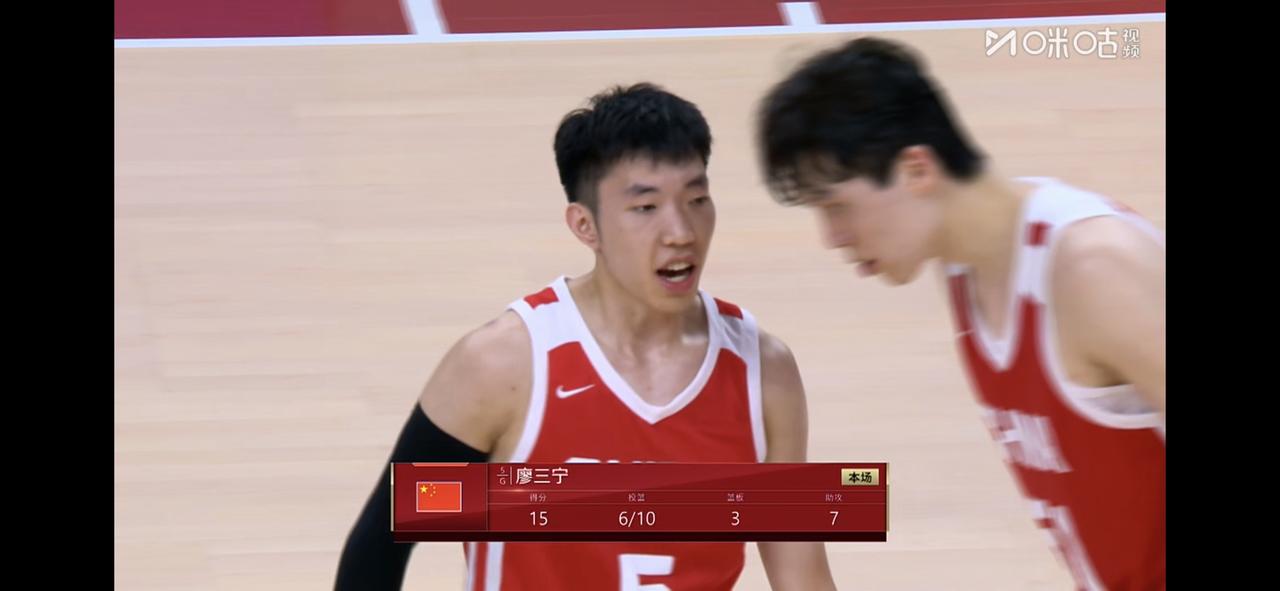 中国男篮廖三宁是个能打硬仗的球员

昨晚热身赛最后时刻，被荷兰男篮的一记三分球反