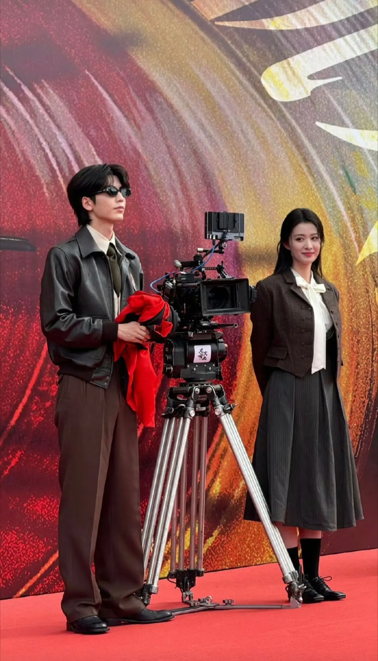颜霸合照就要大发特发 ！！王楚然爱情
