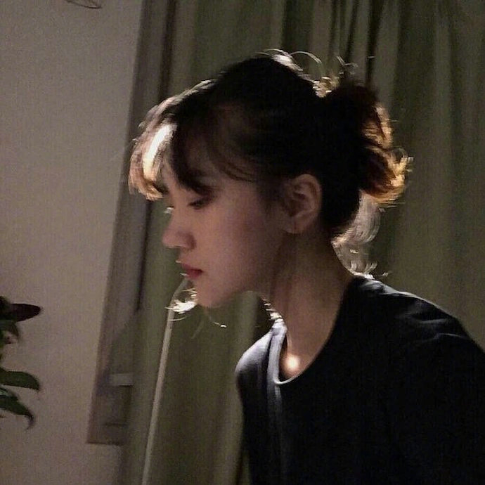 不能太圆，也不能太方。太圆会让人远离你，而太方则会伤人。