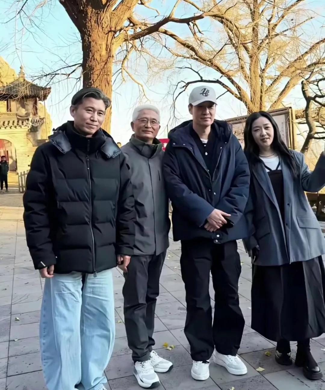 有目共睹，相对于前段时间52岁的辛柏青状态好了很多！

一直觉得娱乐圈中，辛柏青