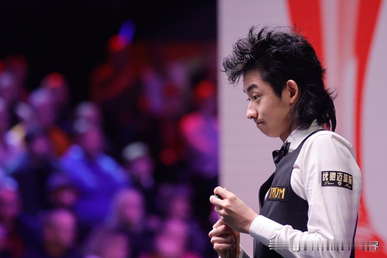 吴宜泽击败霍尔特赛后采访谈到接下来对阵尼尔·罗伯逊：“我很满意自己前四局的表现，