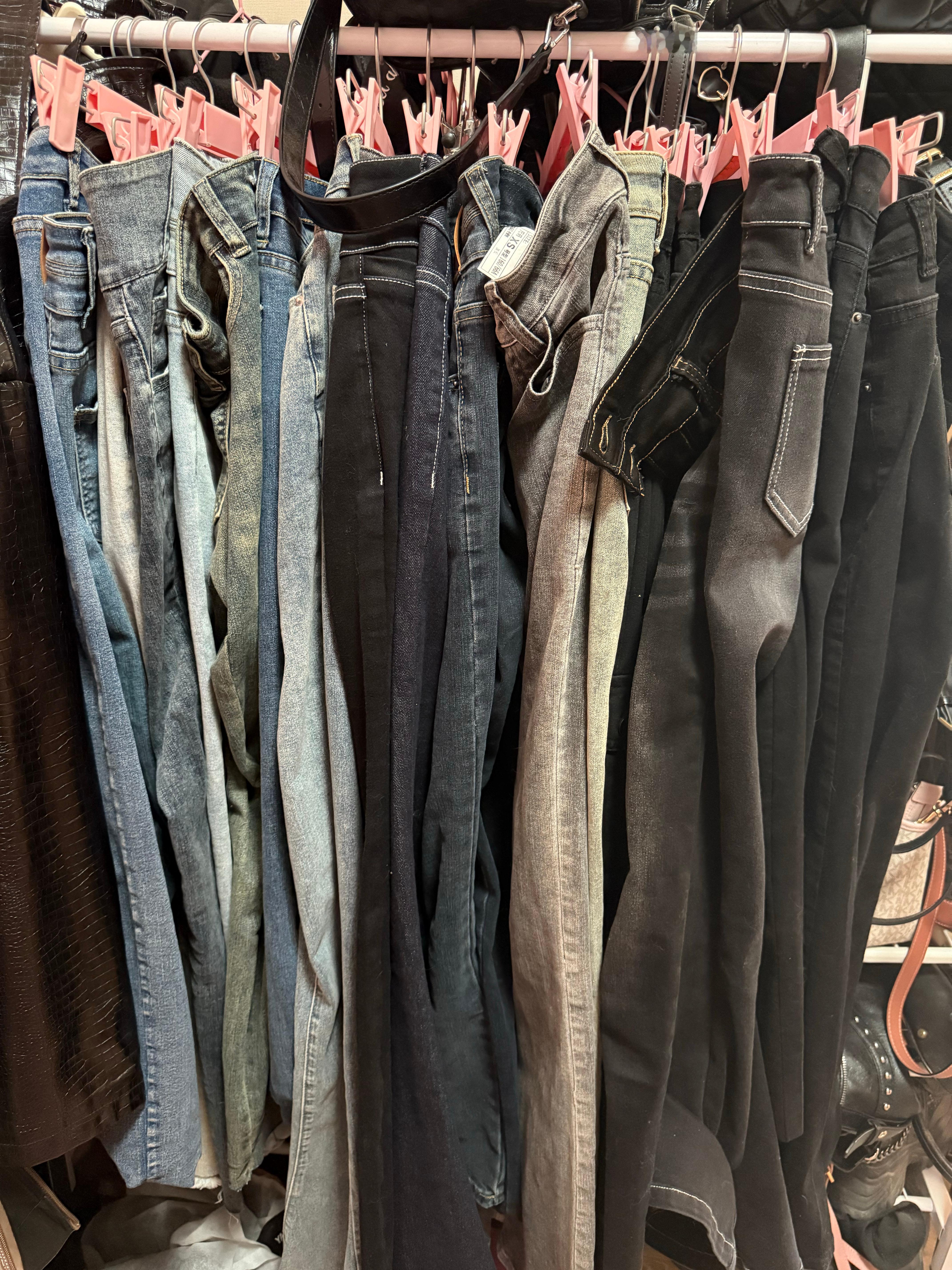 今年冬天绝不再买裤子。 