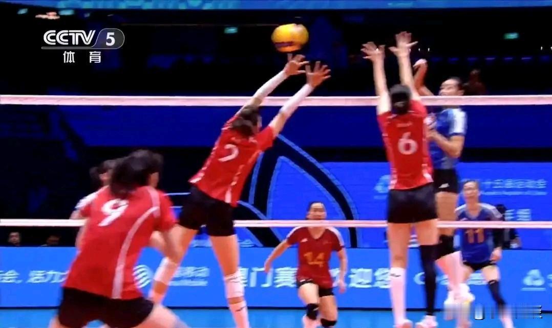 河南女排0:3不敌上海队，朱婷独木难支，尽力了。

原以为有了朱婷的河南队会不一