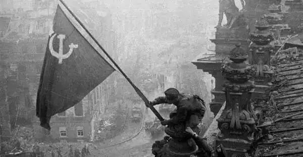 都知道德国1941年6月进攻苏联，但很少有人知道，苏联在此之前已经定下了一个进攻