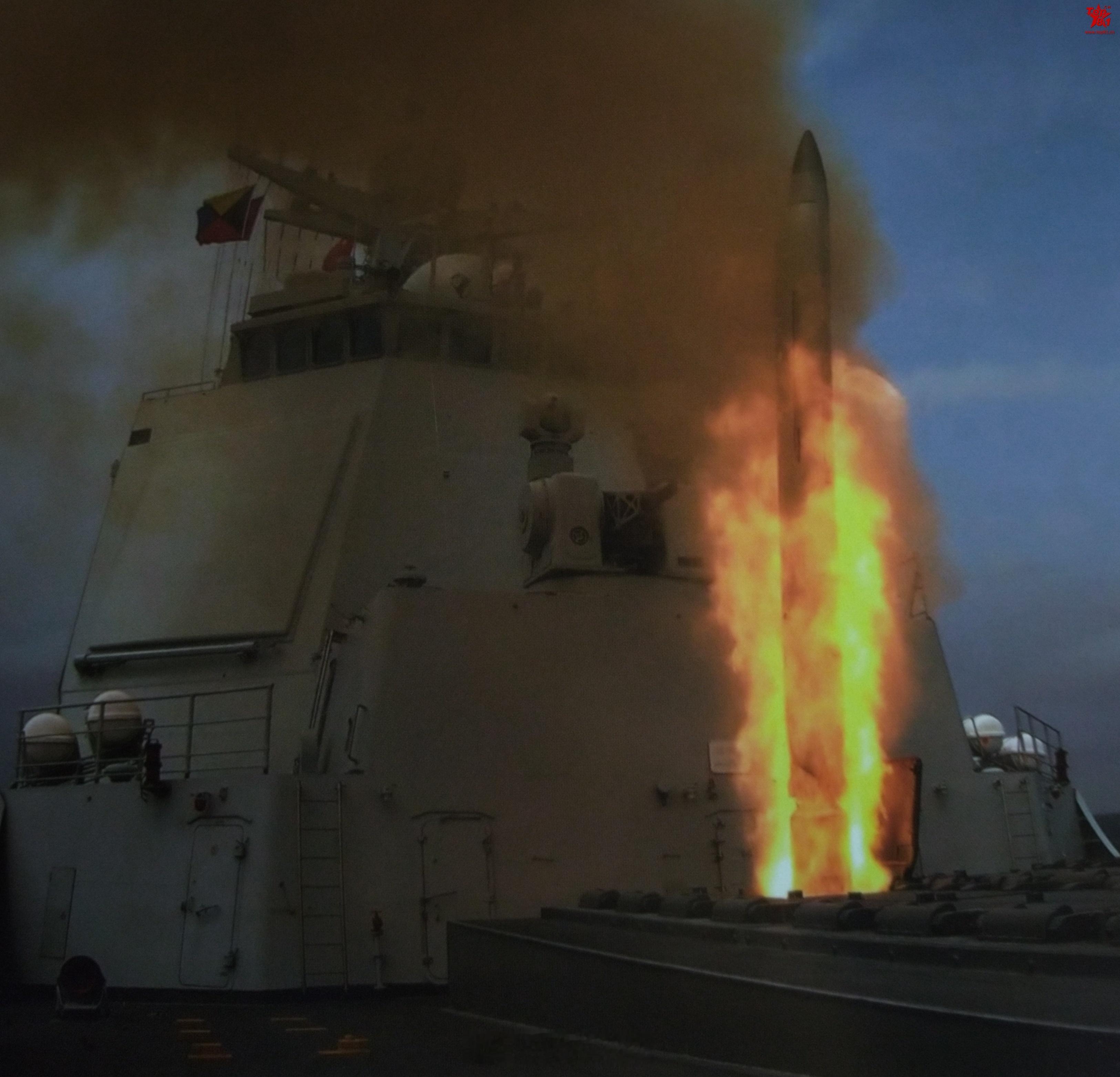 烽火问鼎计划  关于YJ-18系列（推测）：YJ-18：潜射反舰巡航导弹YJ-1