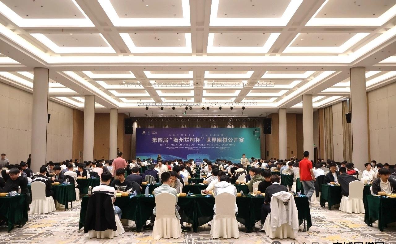 “烂柯杯”预赛中韩两队的对阵结果预测：
     从今天的比赛来看，大概率是在中