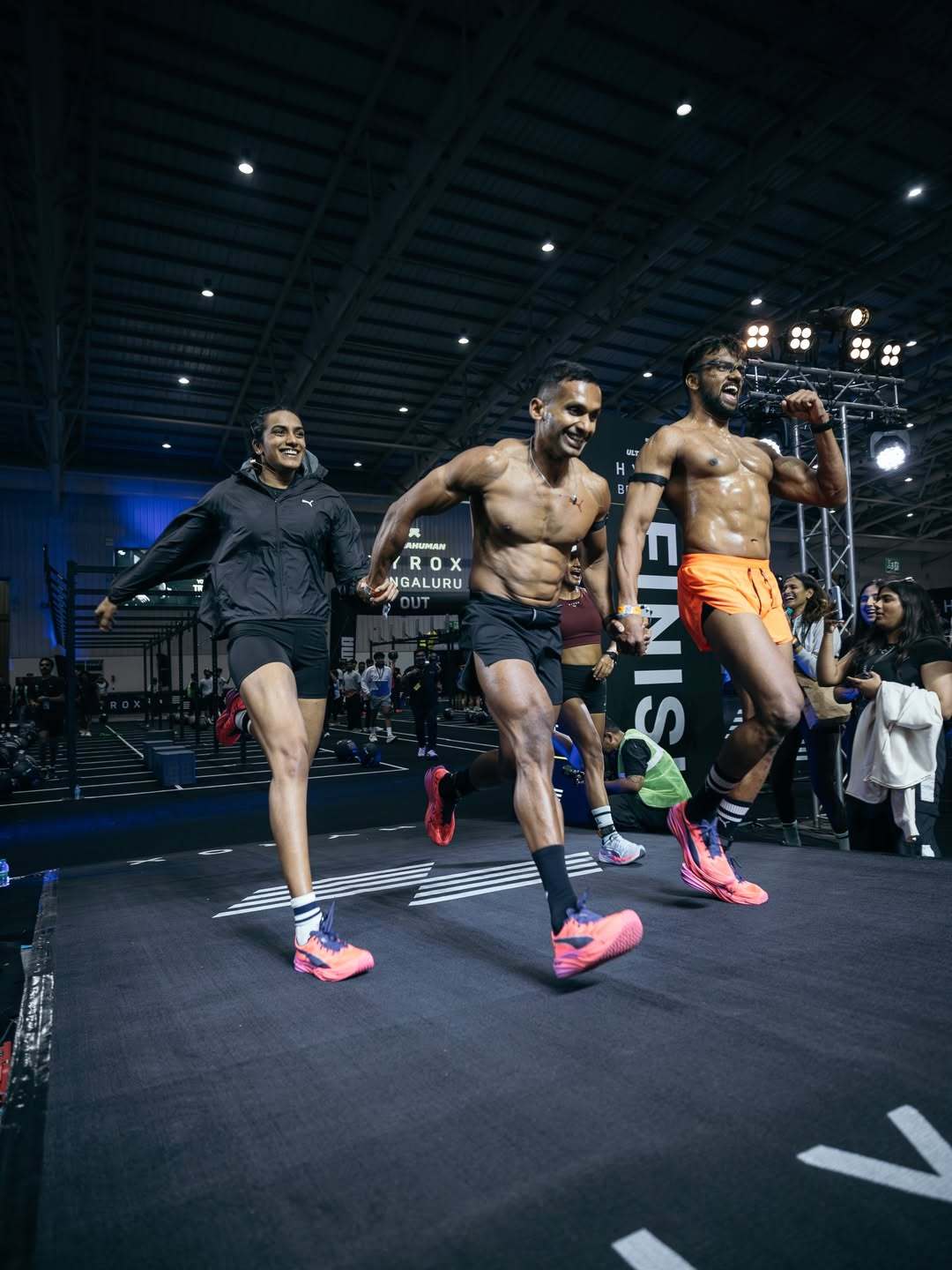 辛杜参加HYROX室内体能赛：世界只看到了终点线，只有少数人知道为了到达那里所付