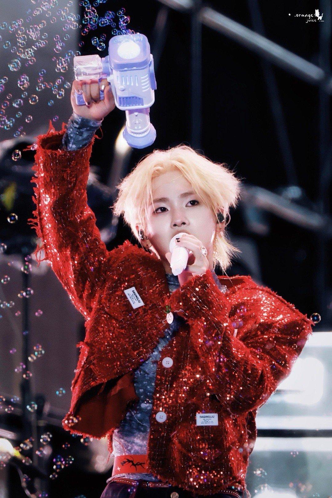 周震南献唱OST凤求凰 谁懂周震南这首《凤求凰》的杀伤力！声线里全是爱而不得的破