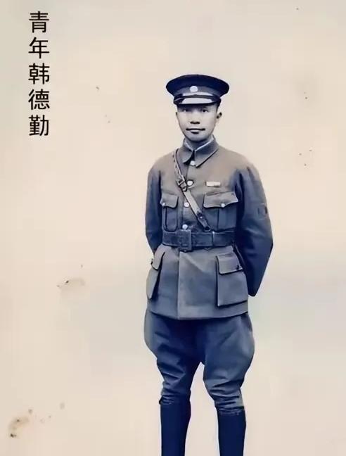 1943年，新四军活捉了国民党副总司令韩德勤，陈毅愁眉不展，想装作不认识放他走，
