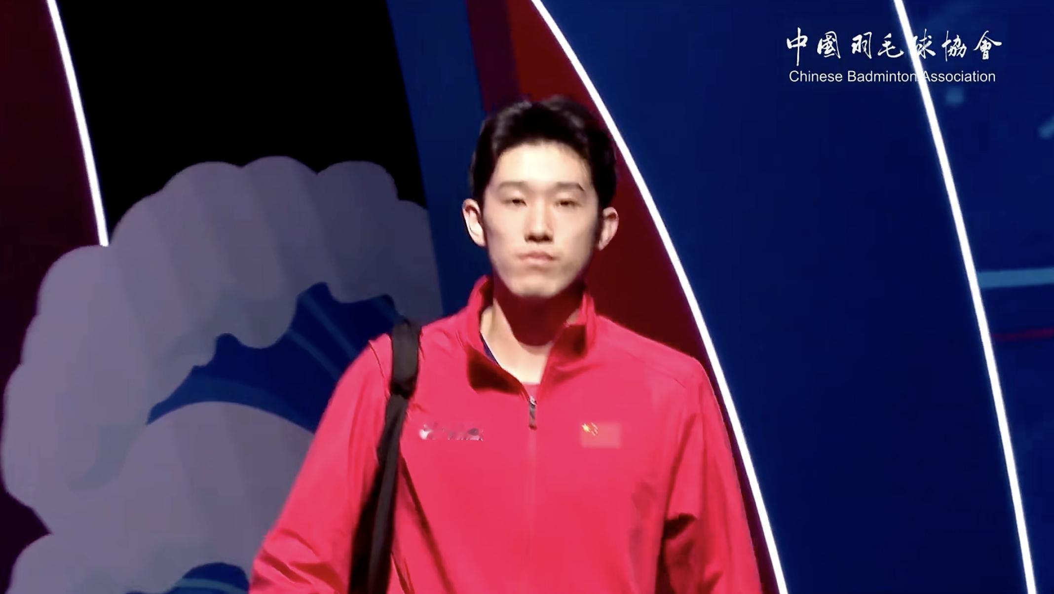 男团决赛马上开始：胡哲安🇨🇳 vs 🇯🇵田中涌士中国羽毛球队2026亚洲