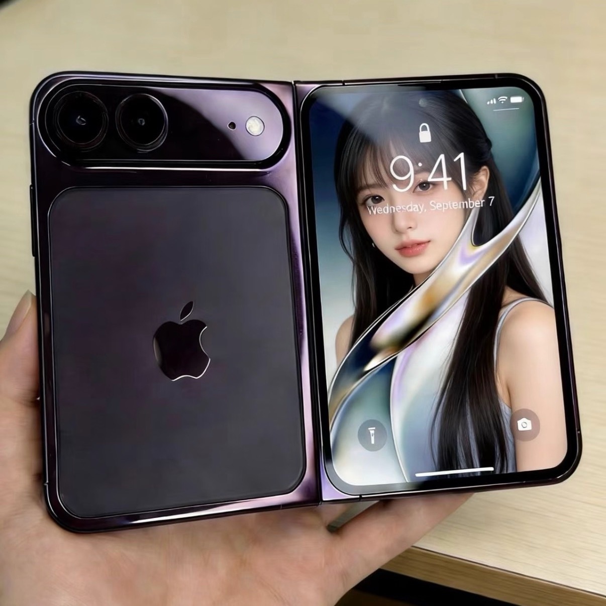 史上最贵iPhone要来了书本式内折，主打无折痕技术，但到底有没有折痕，目前还不