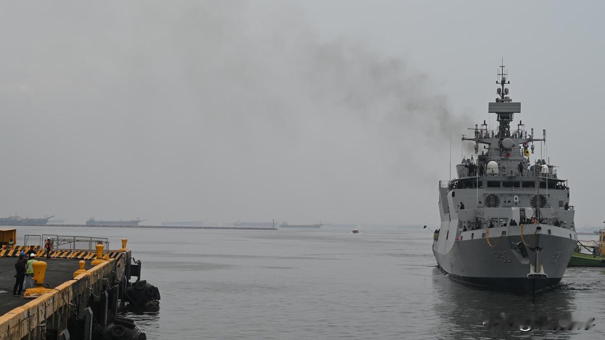 印度海军“东方舰队”再入南海，停靠菲律宾，欲敲打我国。5月21日，印度海军表示，