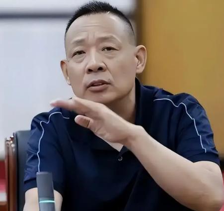 胖东来再一次证明了，干死实体经济的，永远不是电商，而是房东！

许昌胖东来生活广