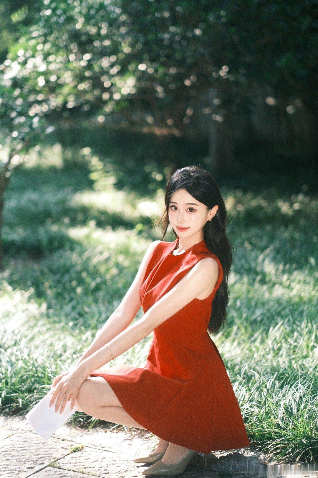 “那芦苇微微有没有妖妖漂亮啊”  ​​​