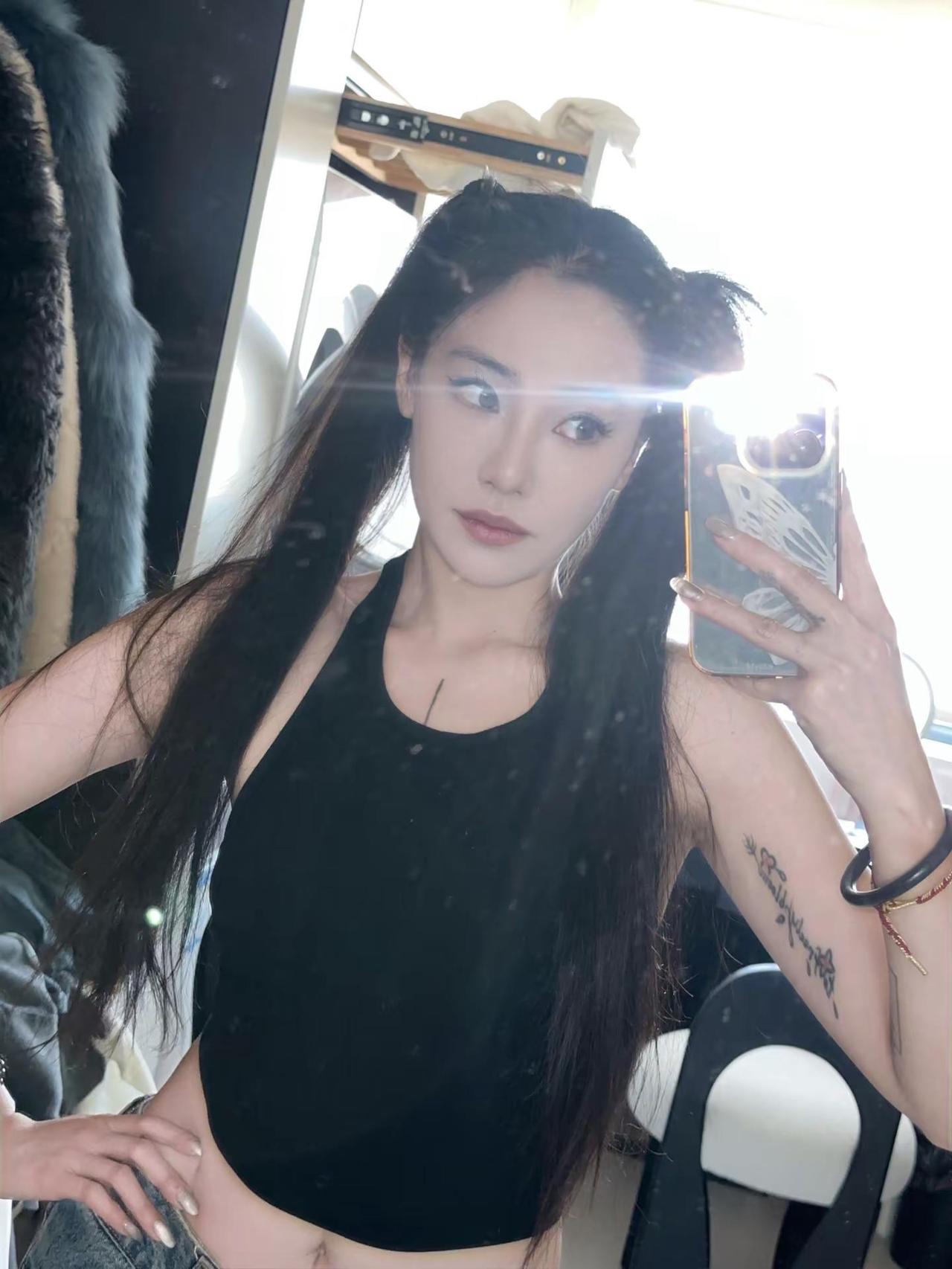 姐给你面子你揪姐辫子。