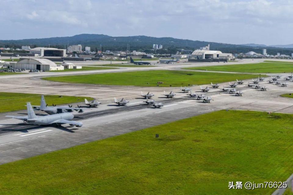 伊朗导弹射程4000公里，迪戈加西亚也在射程内！
近日，伊朗再次扛出大杀器，2枚