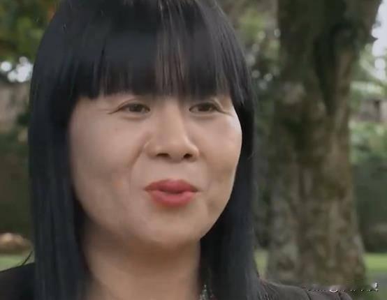 清华才女王丽红，远嫁非洲生下五子，父母气的一夜白头，如今生活怎么样了
 
俩人的