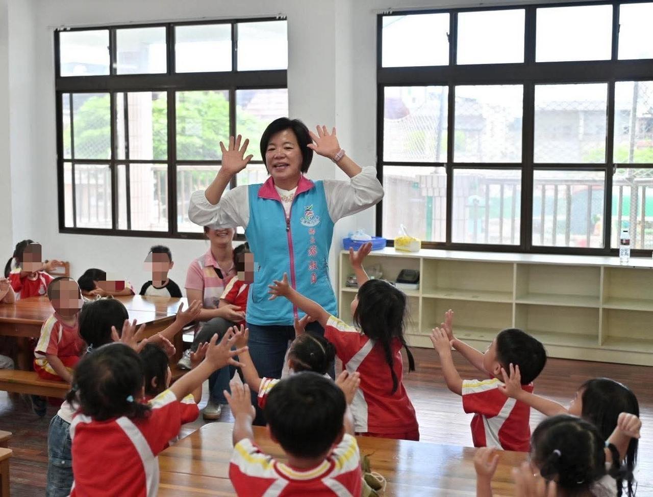 20260608花莲县吉安乡长游淑贞脸书：
淑贞妈咪陪伴幼儿迎端午，也趁这个机会