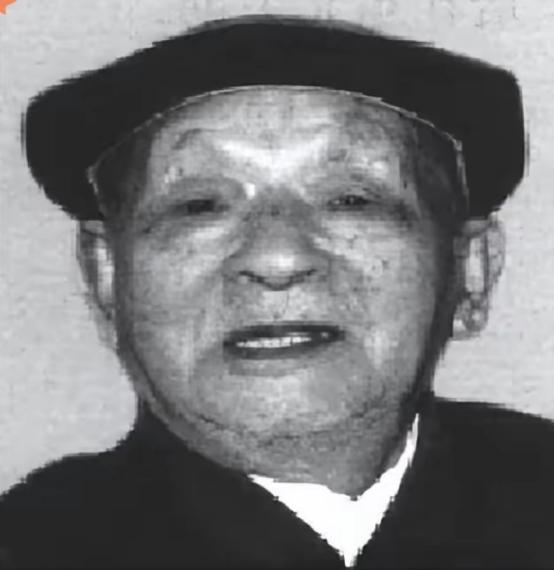 1932年，王盛荣从敌人刀下救下毛主席，18年后却因贪污被判死刑，毛主席知道后，