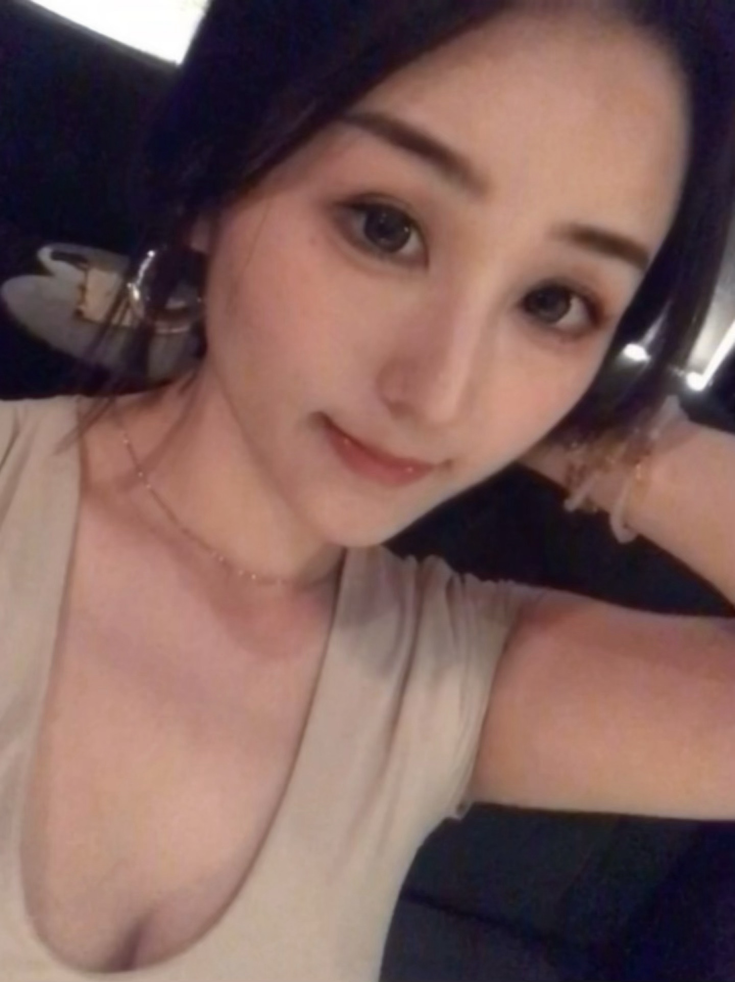 男人说的话我从来不信 除了那一句你很漂亮  ​​​