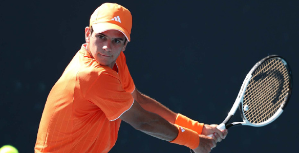 红土8连胜！19岁霍达尔2-0诺里，成功晋级巴塞罗那站四强