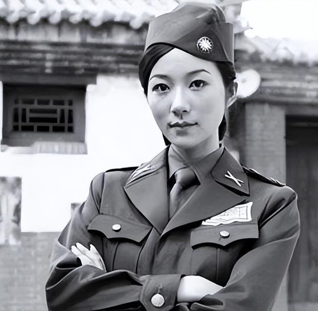 1949年酒泉和平解放，40名女特务潜入酒泉想嫁干部，王震设下一场婚礼，全员落网