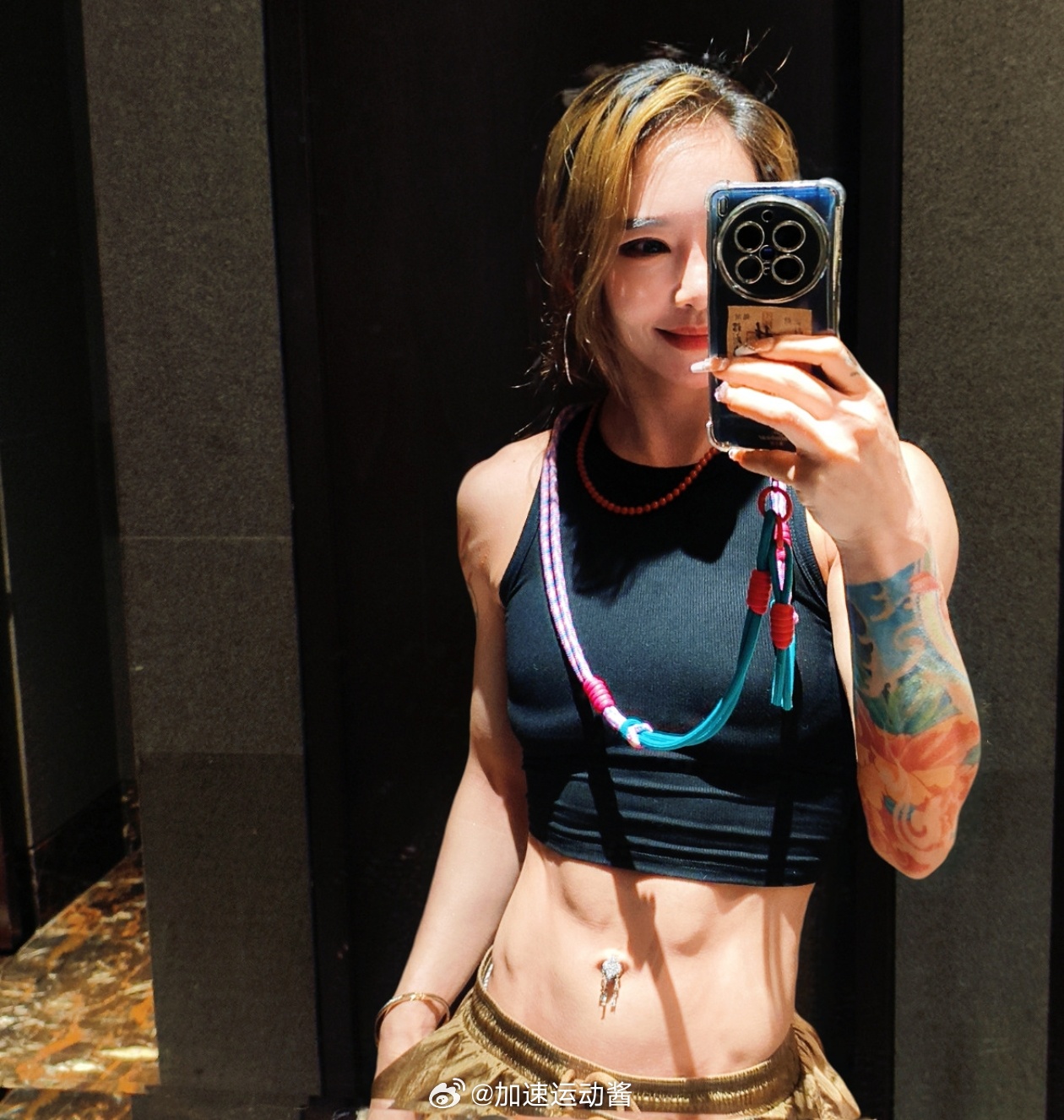 一次又一次在镜子里重新爱上自己我的日常plog微博健身运动不停歇