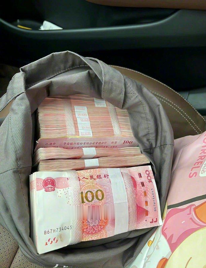 “有空多挣钱，没事早点睡，一辈子的事一晚上想不通。”