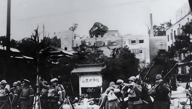 中日冲突是日本在以卵击石，这种看法太浅了，真相是，日本一直在赌国运，成功了就彻底