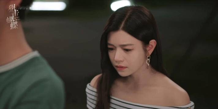 陈妍希哭戏疯狂掉小珍珠 哇塞！陈妍希这哭戏绝了呀，小珍珠噼里啪啦直掉，看得我心都