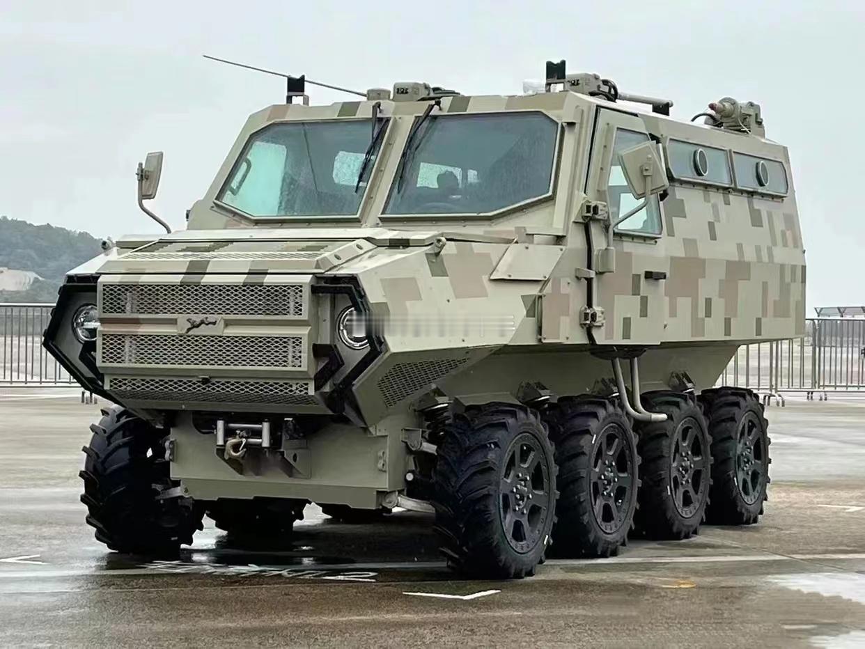 我们这又有一家大型4S店进入倒闭倒计时~~~车市里周末的客流量依然少得可怜~~~