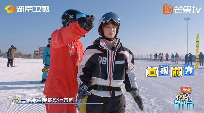 刘宇滑雪上手就会你好星期六没想到刘宇滑雪这么厉害，上手就会的状态让人惊艳。他在雪