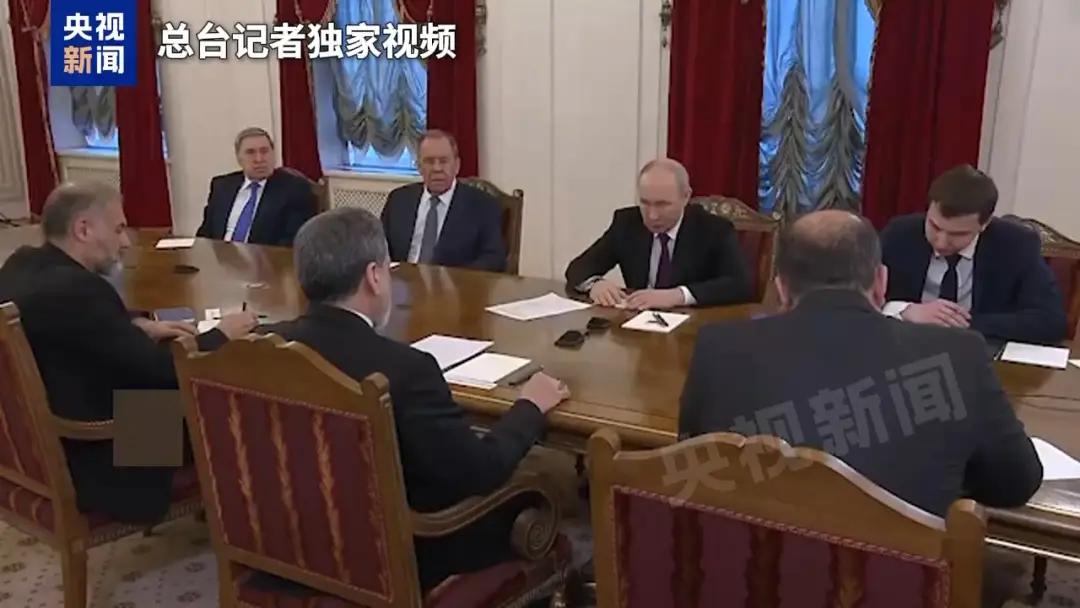 伊俄会晤释放关键信号：伊朗外长访俄背后，中东和平与美伊谈判的微妙博弈

当地时间