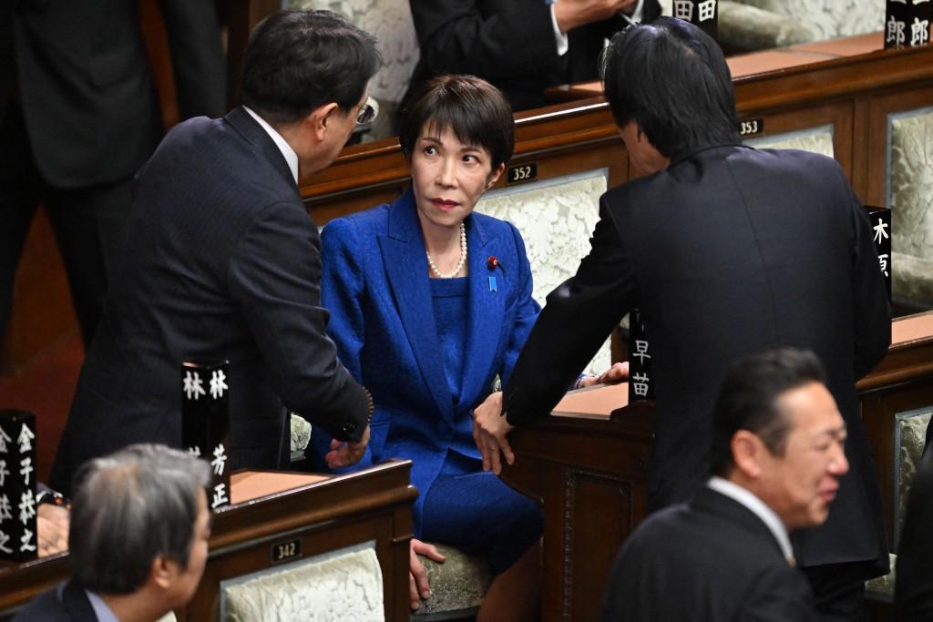 高市想访华，先给自己留退路。
10月17日国会答辩，她话中有话：若获国会批准，将