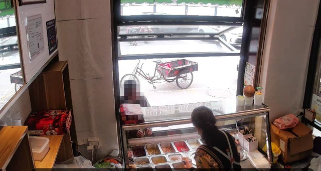 “给你的，不要钱！”这份清补凉有点甜……