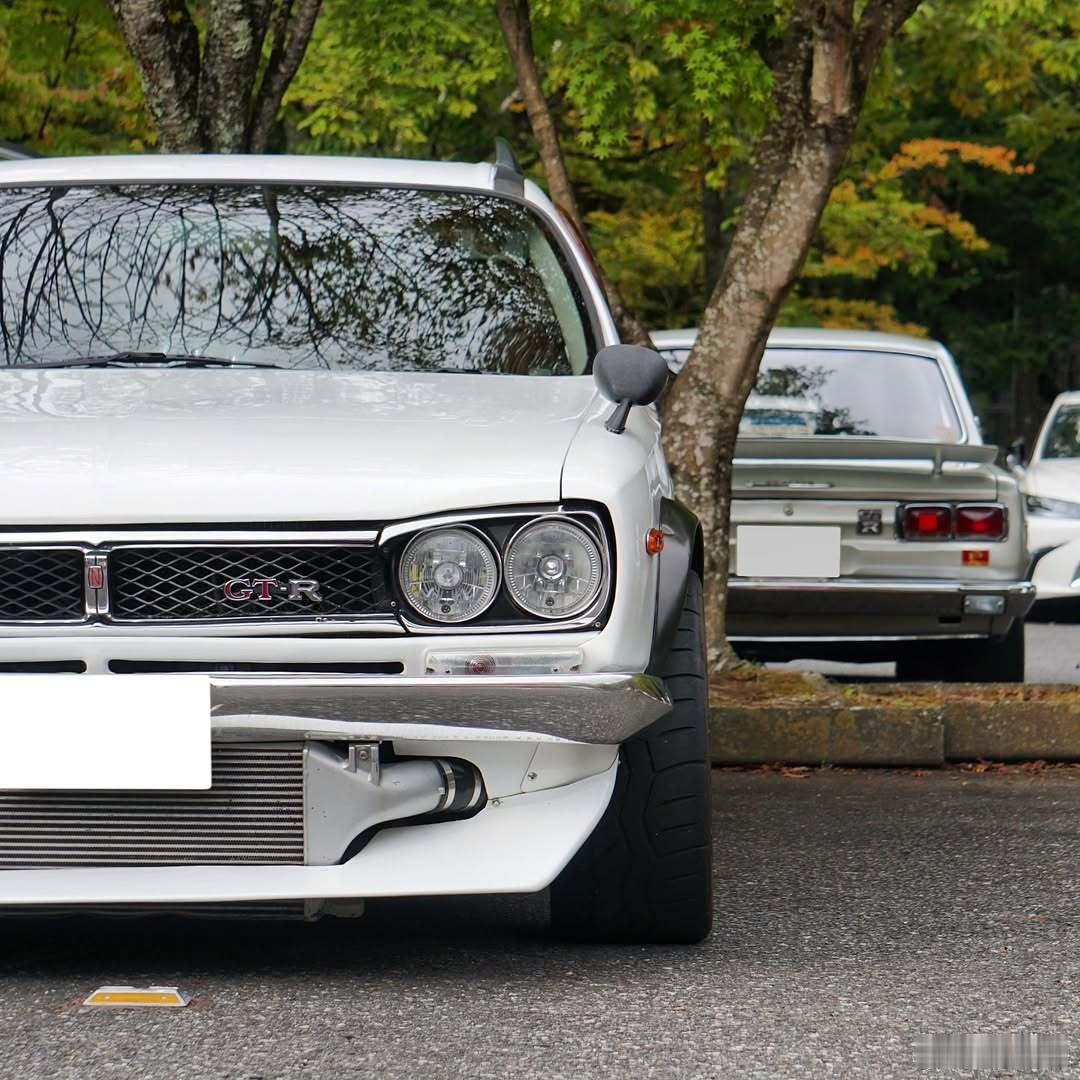 stagea换上c10头尾真的是优点过于违和了...[允悲] ​​​