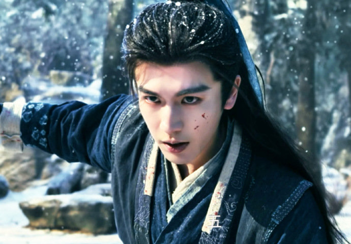 谁看到张凌赫这张脸会不心动啊 谁看到张凌赫这张脸会不心动啊，完全颜霸来的！ 