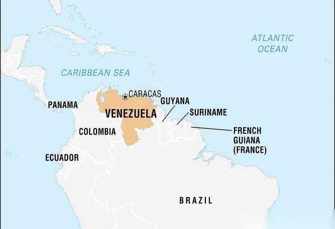 委内瑞拉的油轮，航向突然变得很诡异。
开往咱们这儿的，在海上停了整整5天，一滴油