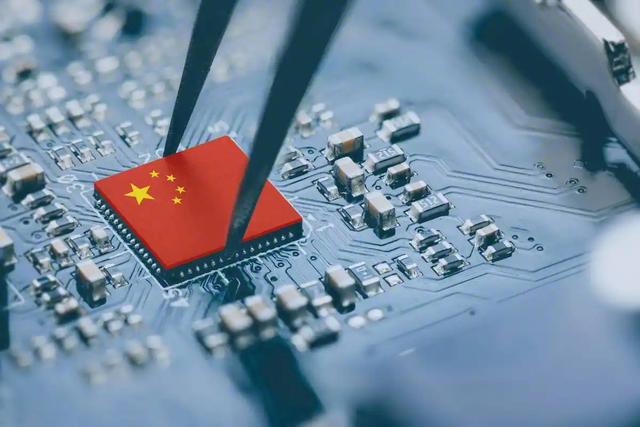 中国芯片逆袭，美国坐不住了！
MATCH法案暴露美国真实意图，
自己撑不住了，临