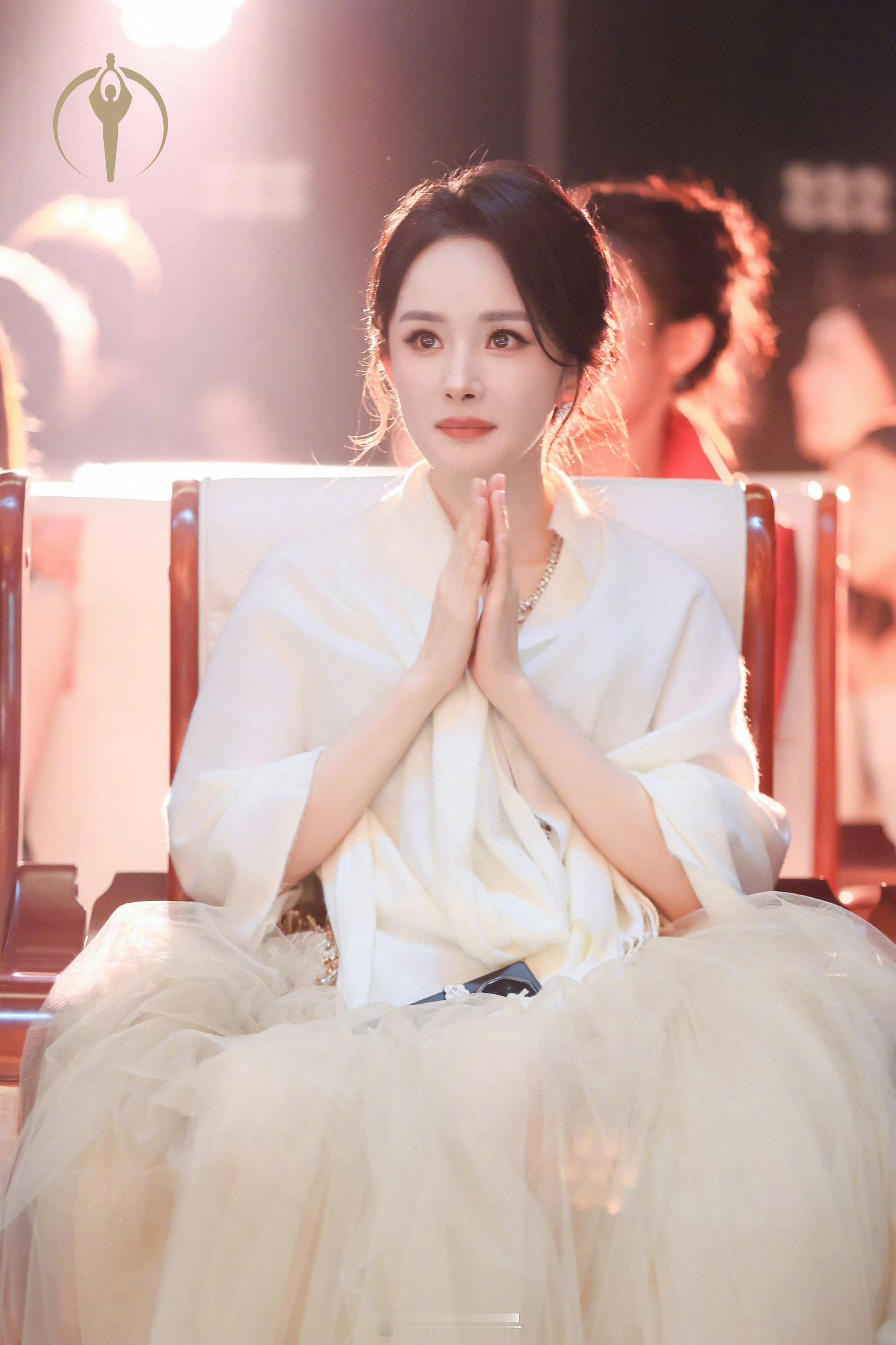 美神降临了🤩