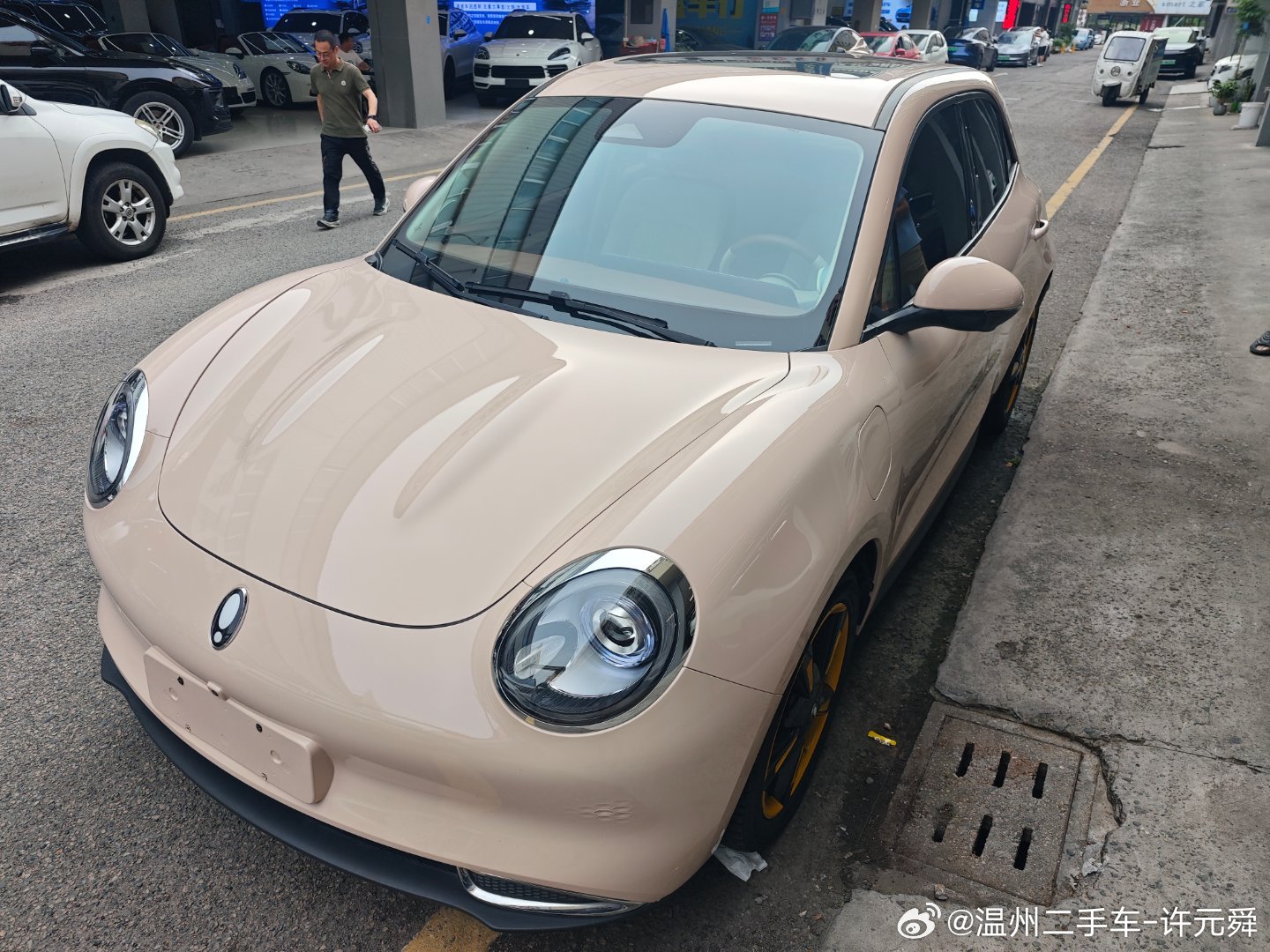 欧拉好猫 尊贵版配置豪华舒适 新车指导价14.98万上牌2023年 公里4万 现