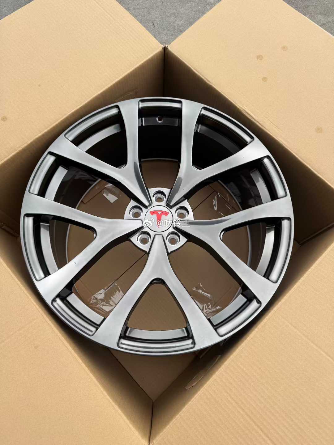 特斯拉海外版21寸 ,TLFW FORGED 定制锻造 安排 ​​​