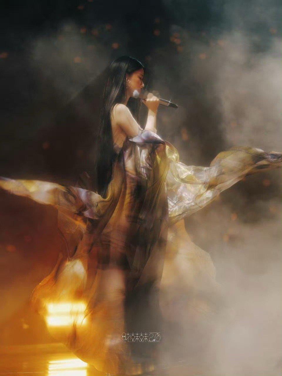 单依纯李白风波后首个音综《国粤无双》拟邀名单出现单依纯，李白事件后首个音综资源，