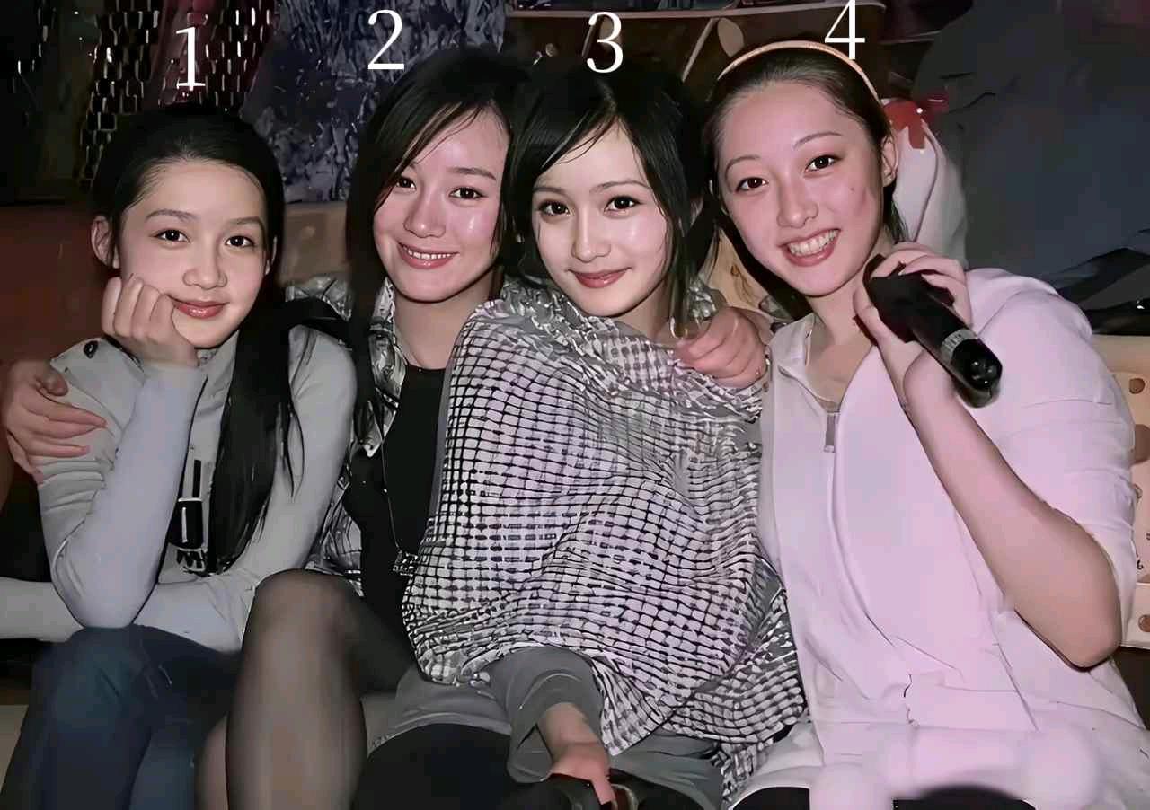 选老婆成投票游戏，男人狂点美女，女人怒了：我选自己！

2025年9月，抖音和微