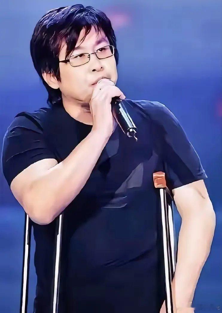 汤家凤和郑智化“硬杠”上了！ 自从郑智化宣布于6月13日要在吉林延吉举行演唱会时
